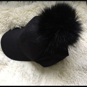 Pom Pom hat